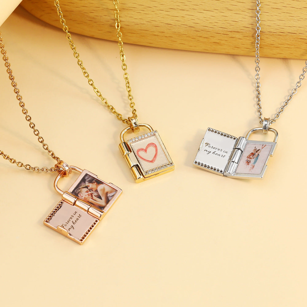 Personalized Photo & Engraved Message Necklace 的副本